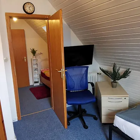 Daire Komfort Mit Garten, 4 Zimmer, 8 Betten, Eigene Kueche, Bad Wc, Gratis Fruehstueck, Parkplaetze Und Wifi, So Privat Zu Hause