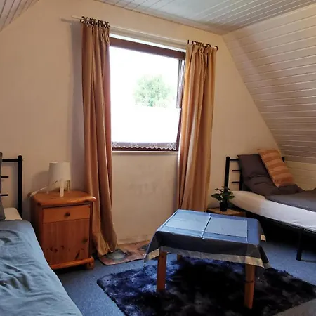 Lejlighed Ganze 95Qm Komfort Wohnung Mit 4 Zimmern Sowie Eigener Kueche, Bad Und Wc, Mit Garten, Gratis Parkplaetze, Wifi, Ruhige Top Lage