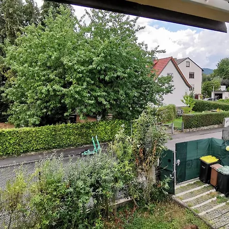 Ganze 95Qm Komfort Wohnung Mit Garten, 3 Schlafzimmer, Mit Privater Kueche, Wohnzimmer, Badezimmer, Wc, Gratis Parkplaetze, Wifi, Ruhige Top Lage Daire *