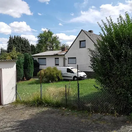 Komfort Mit Garten, 4 Zimmer, 8 Betten, Eigene Kueche, Bad Wc, Gratis Fruehstueck, Parkplaetze Und Wifi, So Privat Zu Hause Kassel