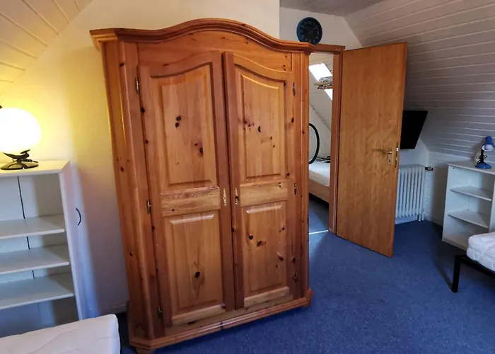 Daire Ganze 95Qm Komfort Wohnung Mit Garten, 3 Schlafzimmer, Mit Privater Kueche, Wohnzimmer, Badezimmer, Wc, Gratis Parkplaetze, Wifi, Ruhige Top Lage *