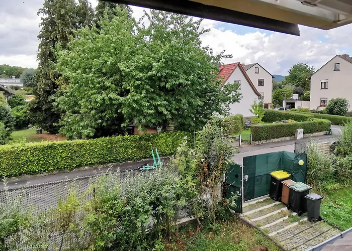 Ganze 95Qm Komfort Wohnung Mit Garten, 3 Schlafzimmer, Mit Privater Kueche, Wohnzimmer, Badezimmer, Wc, Gratis Parkplaetze, Wifi, Ruhige Top Lage Daire *
